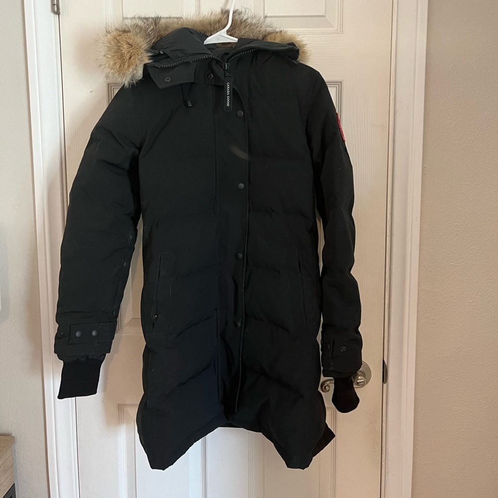 Canada Goose Trillium Parka w/ removable fur hood